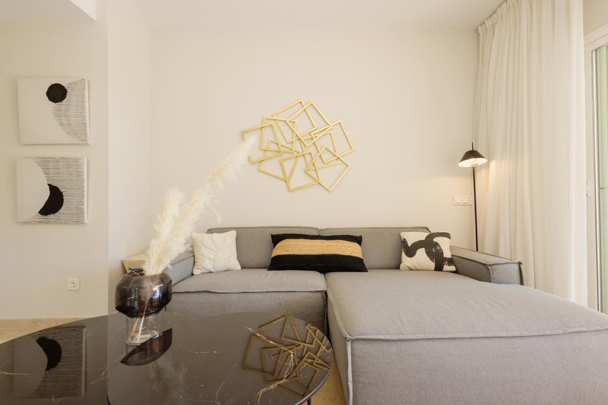 Luxurious Frontline Golf In Elviria Apartamento Marbella